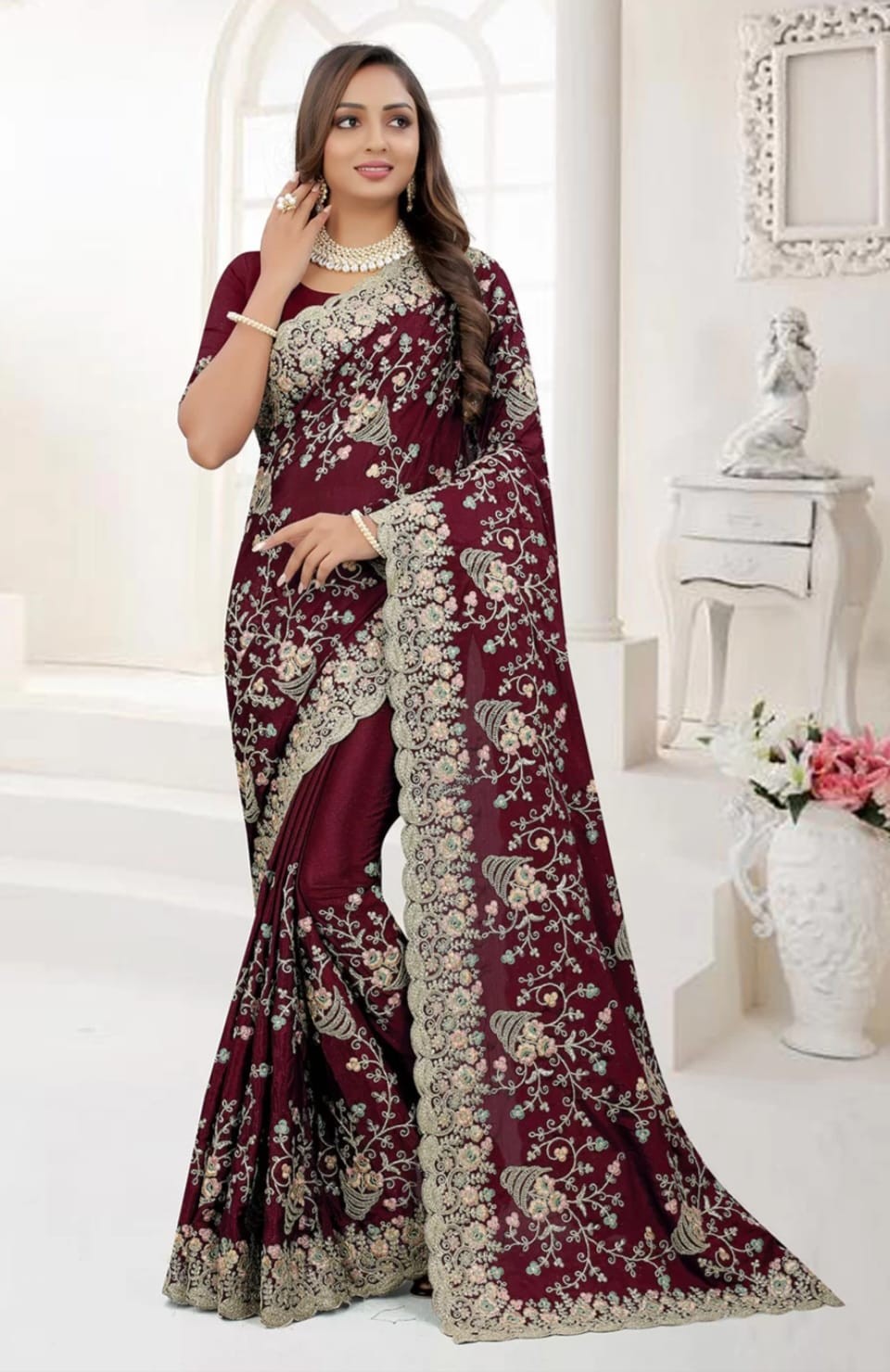 প্রিমিয়াম স্টাইলিশ  বিচিত্রা সিল্ক কাপড় শাড়ী ব্লাউস পিস্ সহ